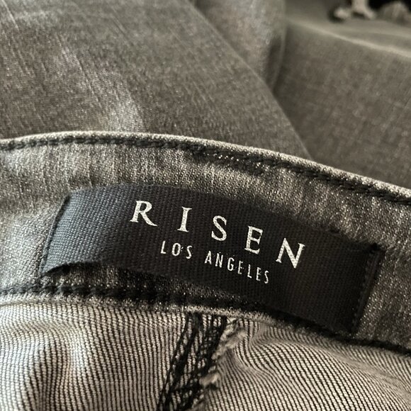 Risen Women Waist 32/Size 15 Charcoal Gray Raw Distress Hem 5-Pocket Denim Jeans - Picture 9 of 12